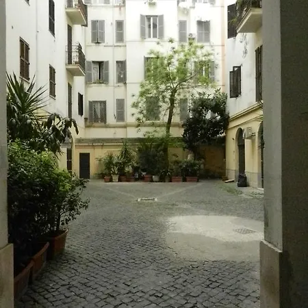 Alojamento de Acomodação e Pequeno-almoço Vertex Palace